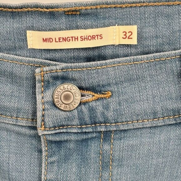 Levi’s Mid Length Cuffed Denim Shorts Size 32 - Picture 2 of 5